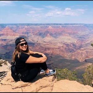 Meet your Posher, Megan